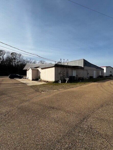 More Photos Of 1580 US-61, Vicksburg Medical For Sale