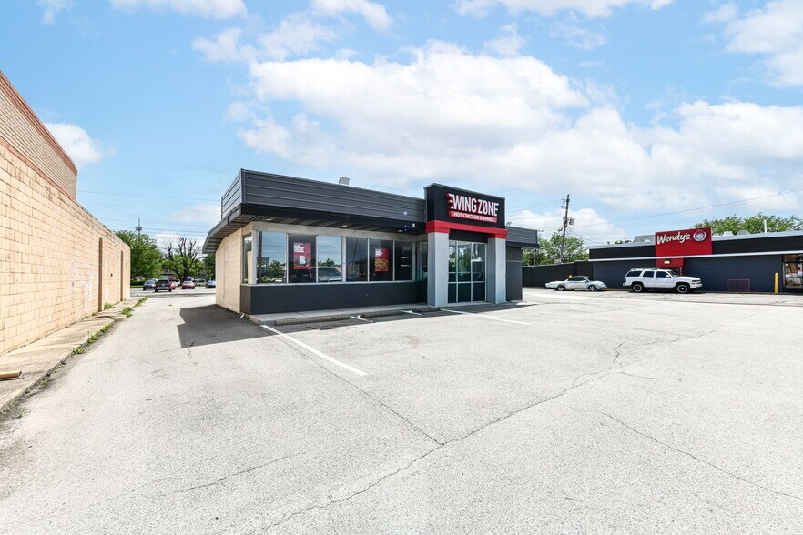 More Photos Of 5527 N Keystone Ave, Indianapolis Restaurant For Sale
