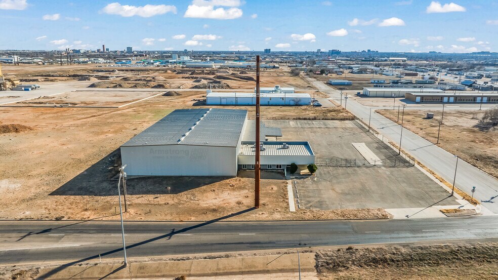 More Photos Of 2307 N Tx-289-loop, Lubbock Truck Terminal For Lease