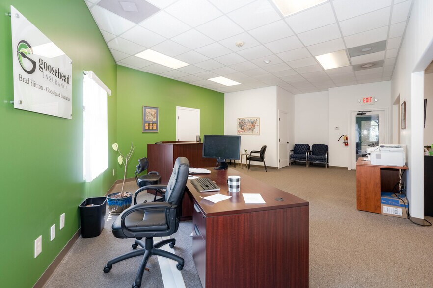 More Photos Of 3901 Mary Eliza Trce NW, Marietta Medical For Lease