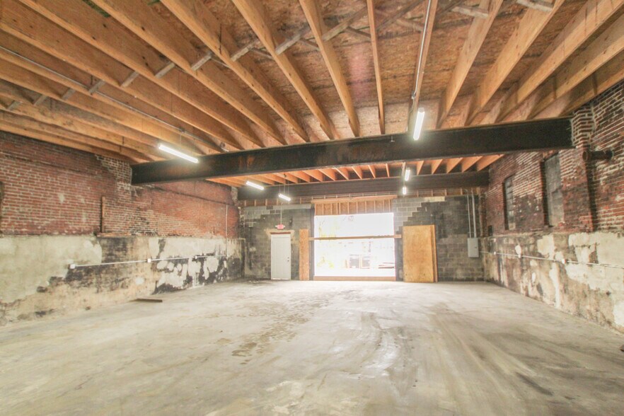More Photos Of 813-815 E 4th St, Bethlehem Flex For Lease