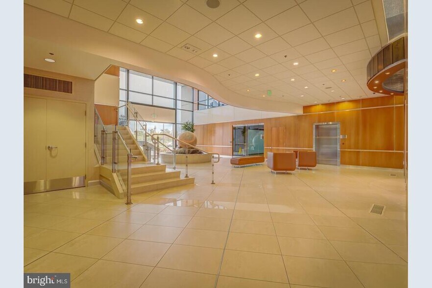 More Photos Of 7230 Lee Deforest Dr, Columbia Office For Lease