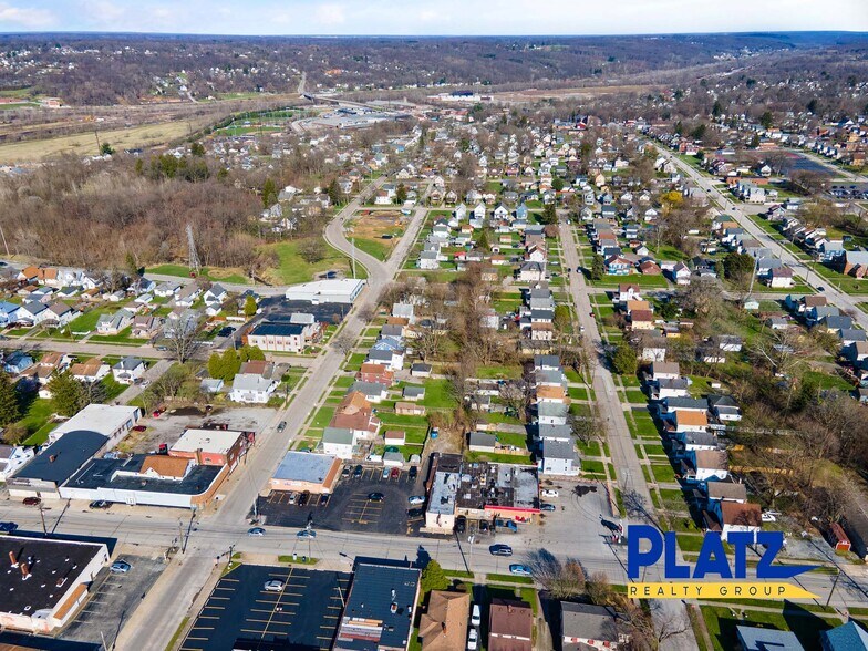 More Photos Of 311 Maplewood Ave, Struthers Storefront For Sale