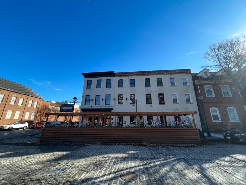 More Photos Of 701 S Bond St, Baltimore Restaurant For Lease