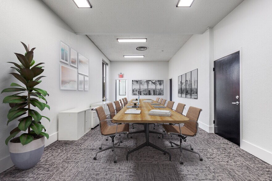 More Photos Of 2824 Valley View Ln, Farmers Branch Medical For Sale