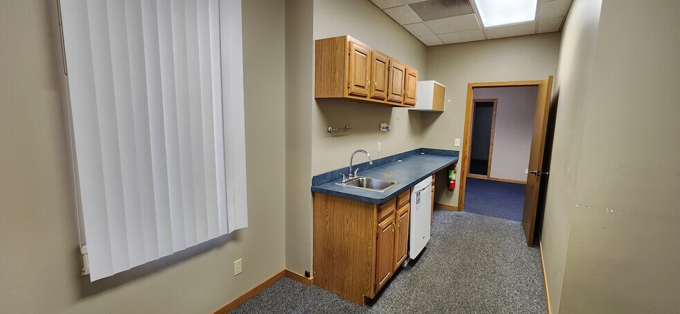 More Photos Of 2410 Woodlake Dr, Okemos Unknown For Lease