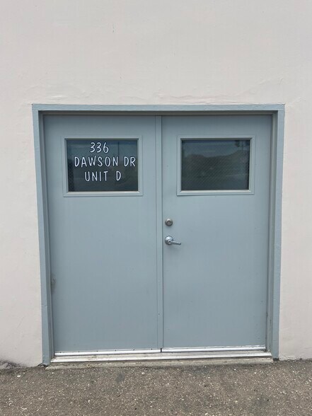 More Photos Of 336 Dawson Dr, Camarillo Warehouse For Lease