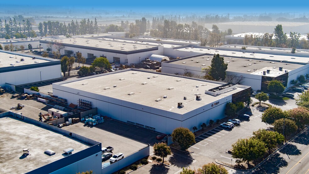 More Photos Of 601 S Dupont Ave, Ontario Warehouse For Sale