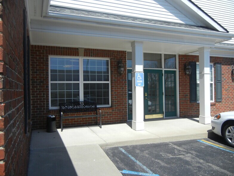 More Photos Of 2104 E Eleven Mile Rd, Warren Office For Lease