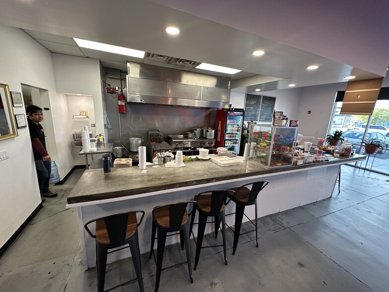 More Photos Of 4100 Central Ave SW, Albuquerque Fast Food For Sale