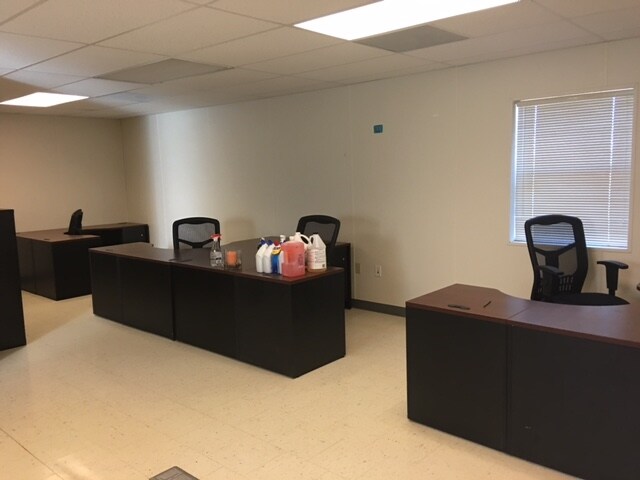 More Photos Of 12963 38 P St SW, Belfield Warehouse For Sale