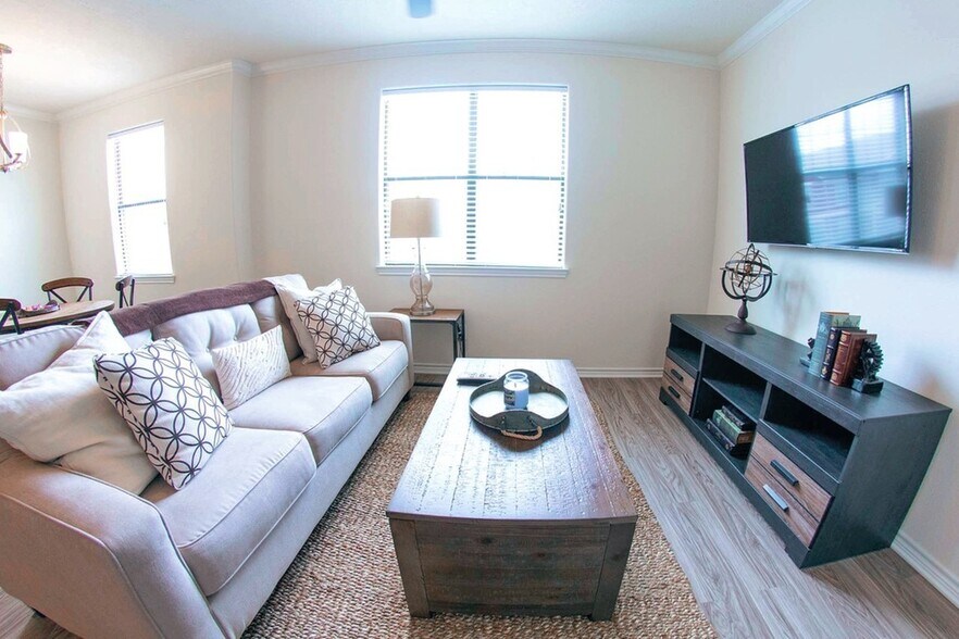 More Photos Of 2888 Nash St, Bryan Apartments For Sale