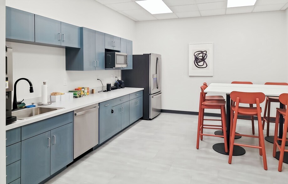 More Photos Of W57N14280 Doerr Way, Cedarburg Coworking Space