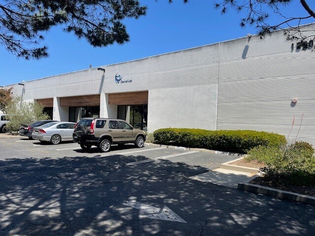 More Photos Of 1250 Stellar Dr, Oxnard Warehouse For Sale