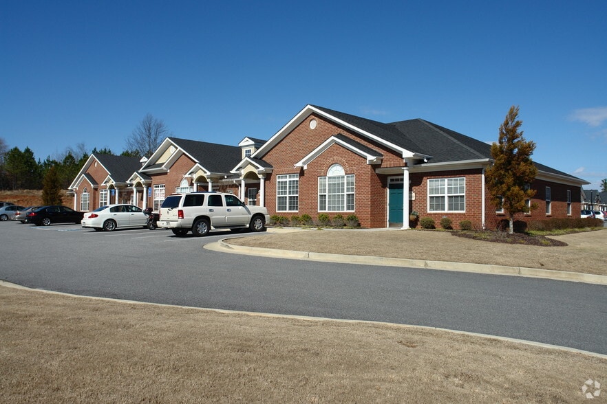 More Photos Of 1815 Lockeway Dr, Alpharetta Office For Sale