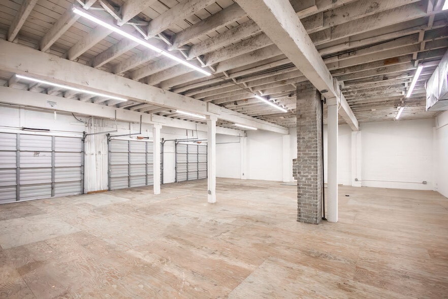 More Photos Of 381 Railway St, Vancouver Warehouse For Lease