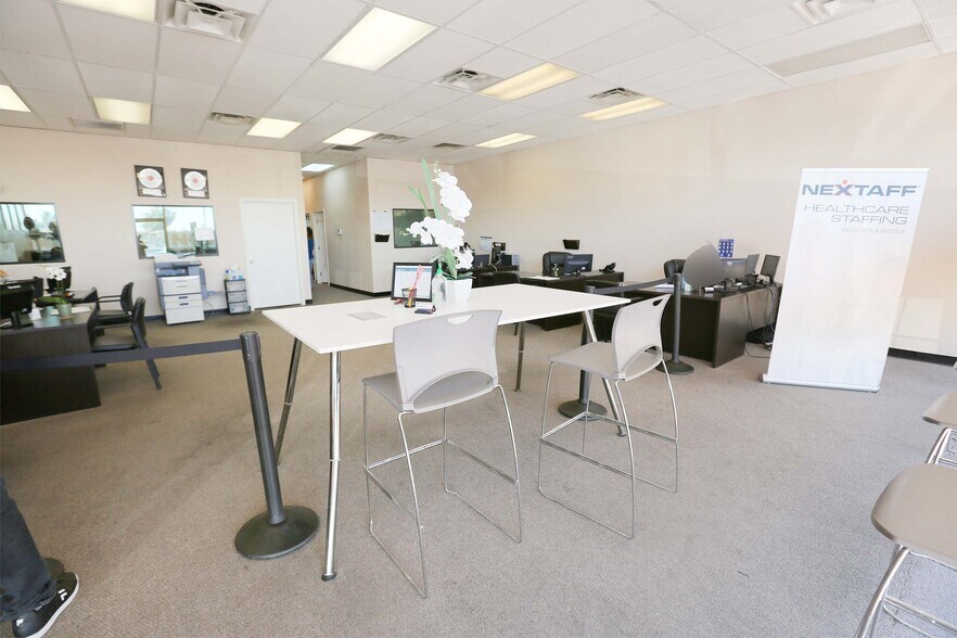 More Photos Of Thomas Rd @ SWC Thomas Rd. & 51st Ave., Phoenix Unknown For Lease