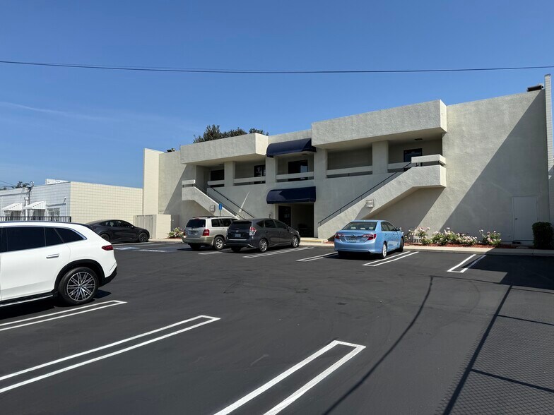 More Photos Of 144-148 E Foothill Blvd, Arcadia Office For Sale