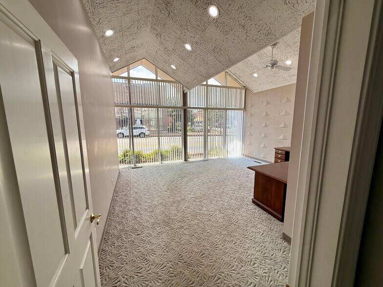 More Photos Of 108 S Main St, Madisonville Office Residential For Sale