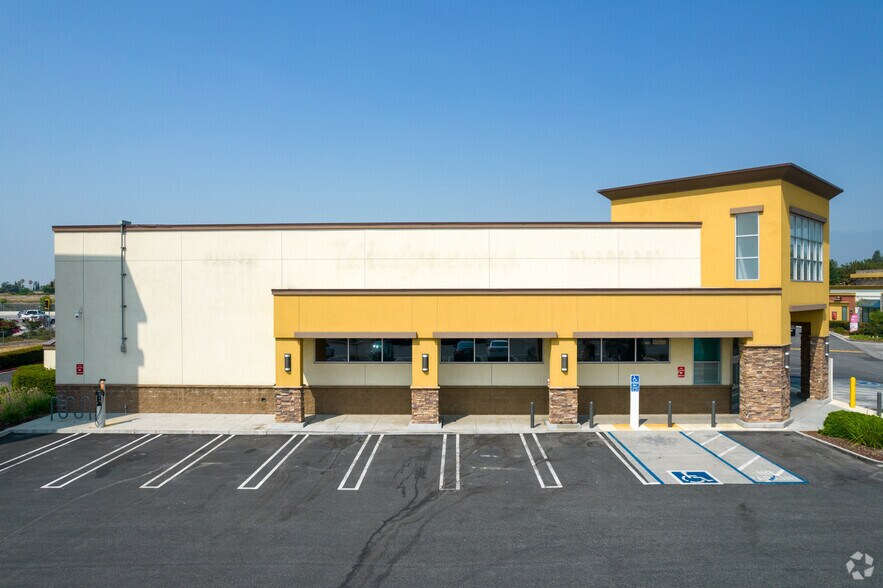 More Photos Of 2011 N Riverside Ave, Rialto Freestanding For Lease