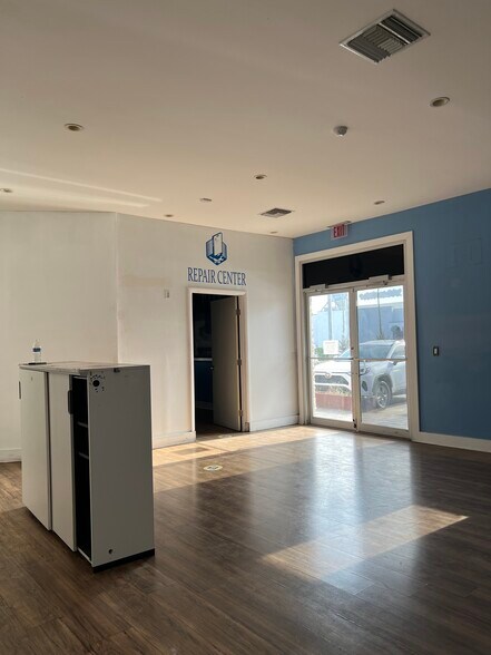 More Photos Of 6327 S Orange Ave, Orlando Storefront Retail Office For Lease