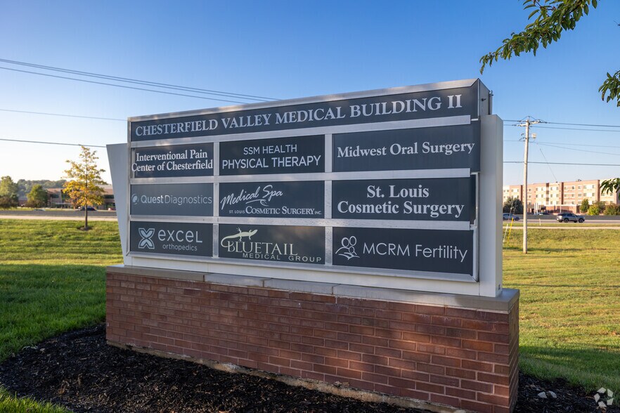 More Photos Of 17300 N Outer Forty, Chesterfield Medical For Lease