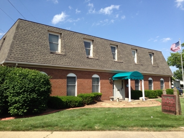Primary Photo Of 600 SE 8th St, Evansville Office For Sale