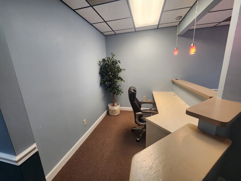 More Photos Of 4727 Cornell Rd, Blue Ash Office For Lease