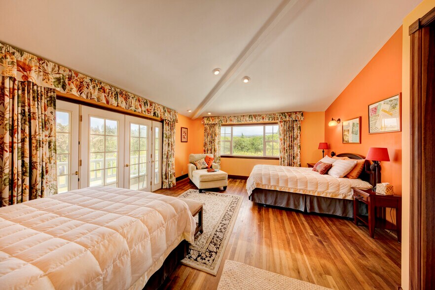 More Photos Of 94-2152 S Point Rd, Naalehu Hotel For Sale