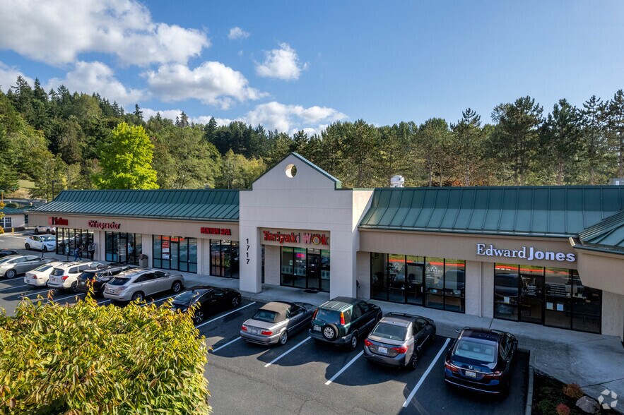 Primary Photo Of 1717 NE 44th St, Renton Storefront For Lease
