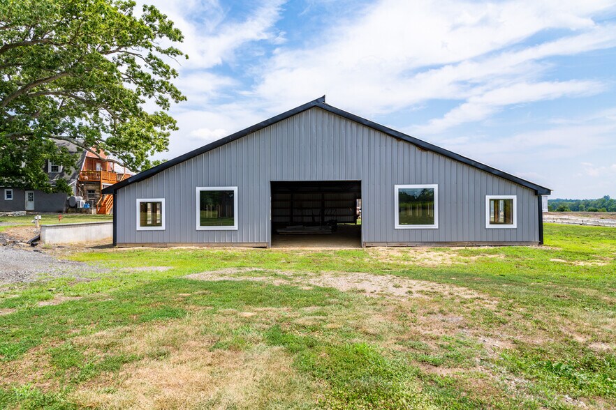 More Photos Of 27058 Mount Pleasant Rd, Columbus Winery Vineyard For Sale