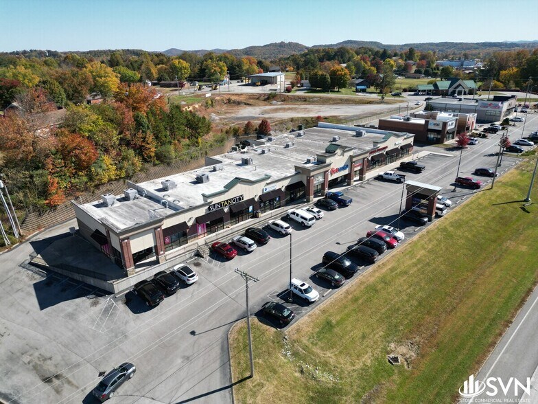 More Photos Of 1661 US Hwy 192, London Unknown For Lease