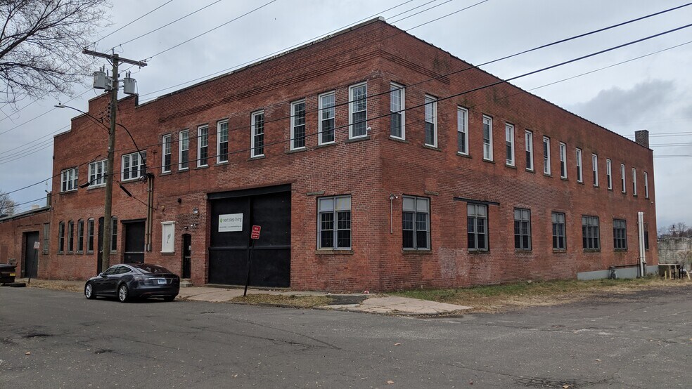 Primary Photo Of 20 Mill St, New Haven Flex For Lease