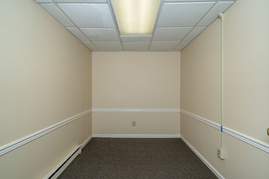 More Photos Of 110 N Wayne Ave, Waynesboro Office For Sale