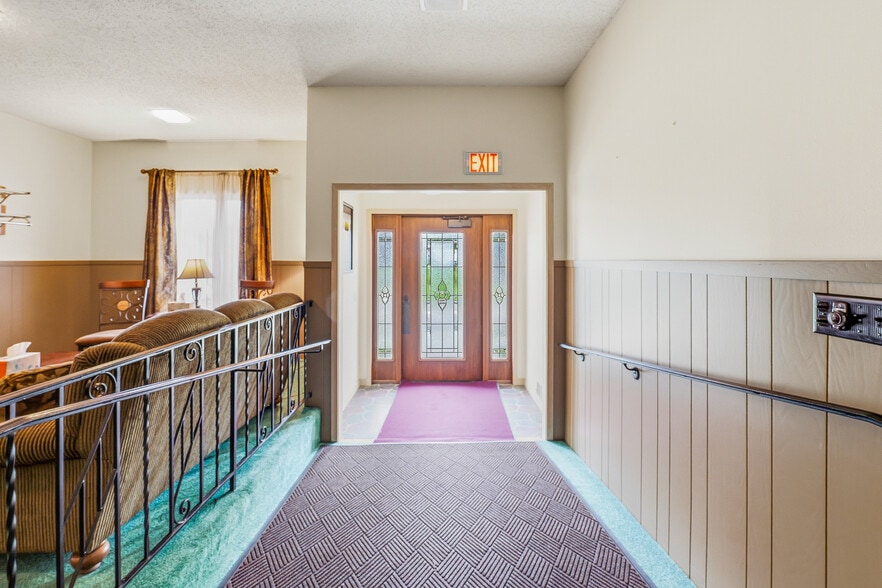 More Photos Of 181 S Main St, Markesan Office Residential For Sale