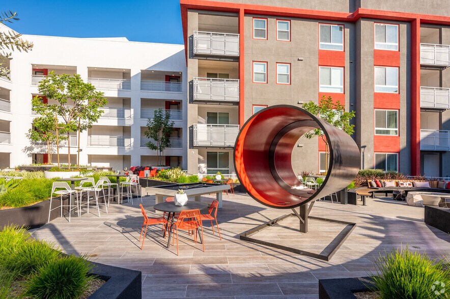 More Photos Of 1912 S Jacaranda St, Anaheim Apartments For Lease