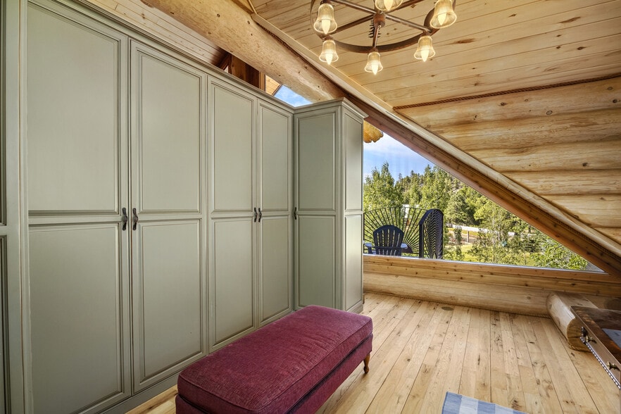 More Photos Of 1613 Black Canyon Rd, Heber Lodge Meeting Hall For Sale