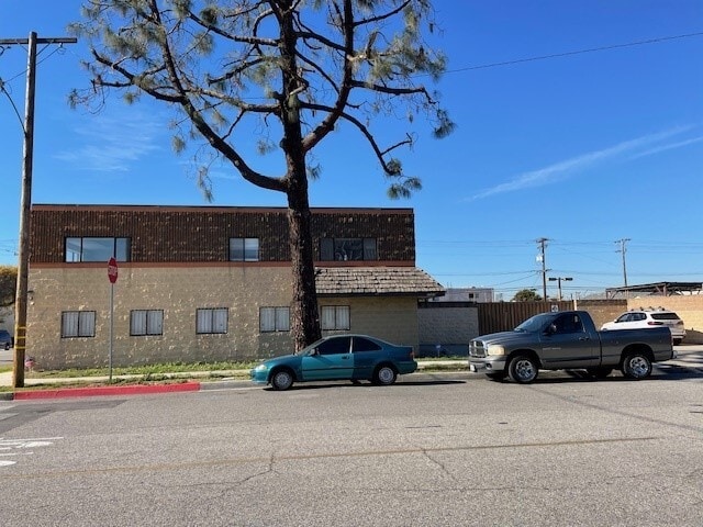More Photos Of 16257 Illinois Ave, Paramount Warehouse For Sale