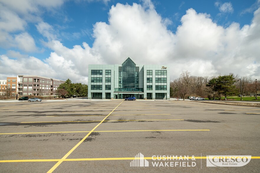 More Photos Of 23250 Chagrin Blvd, Beachwood Office For Lease