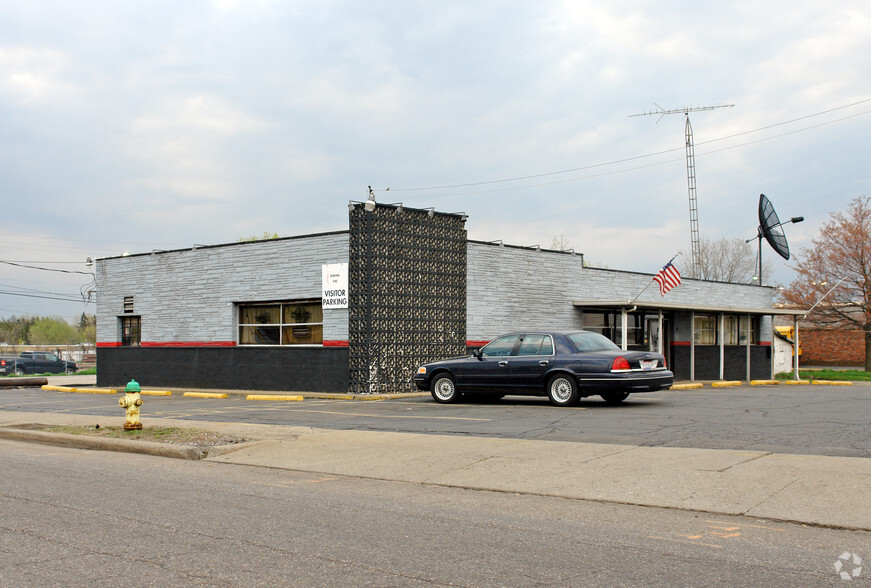 Primary Photo Of 1131 S Arlington St, Akron Bar For Sale