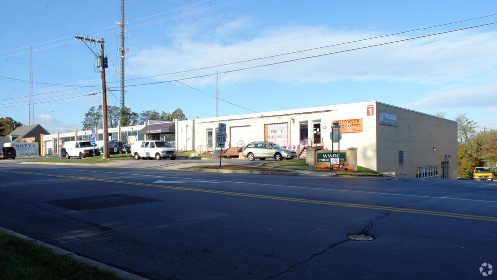 Primary Photo Of 8810-8824 Brookville Rd, Silver Spring Warehouse For Lease