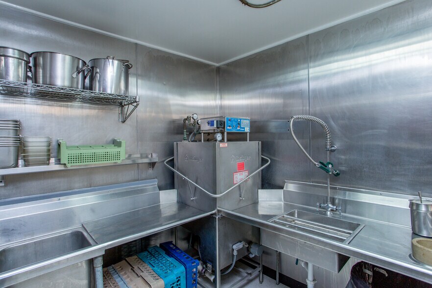 More Photos Of 236 N Union St, Lambertville Restaurant For Sale