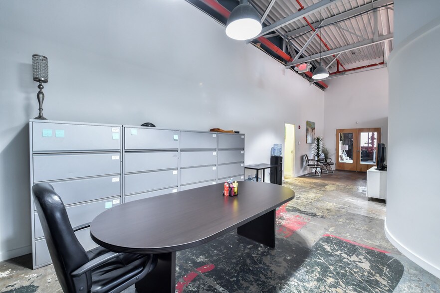 More Photos Of 650 Hamilton Ave SE, Atlanta Unknown For Lease