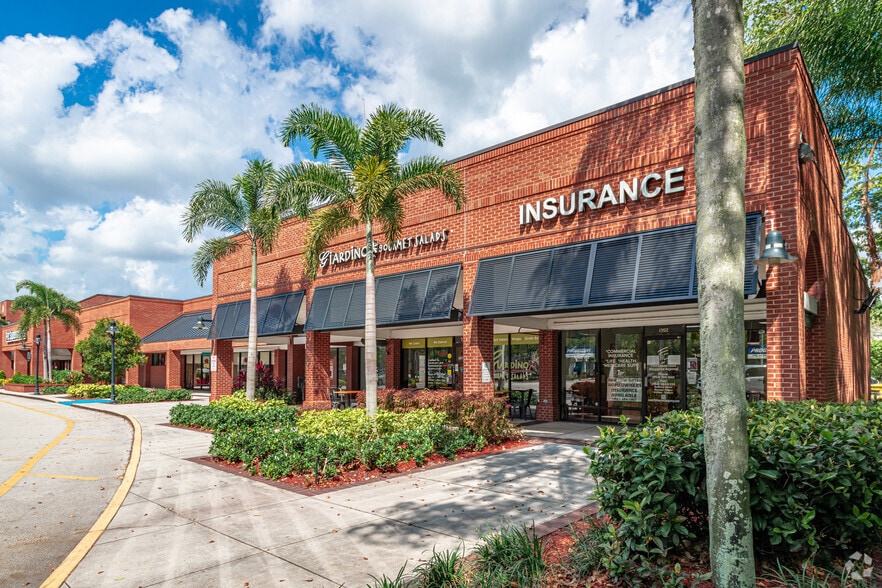 More Photos Of 1110-1392 Weston Rd, Weston Unknown For Lease