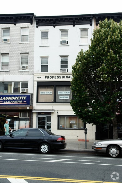 More Photos Of 332A 9th St, Brooklyn Office Residential For Lease