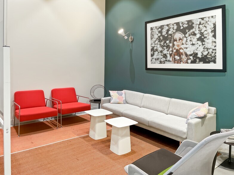 More Photos Of 460 Doyle Ave, Kelowna Coworking Space