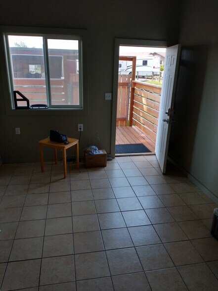 More Photos Of 2297 Dallesport Rd, Dallesport Freestanding For Lease