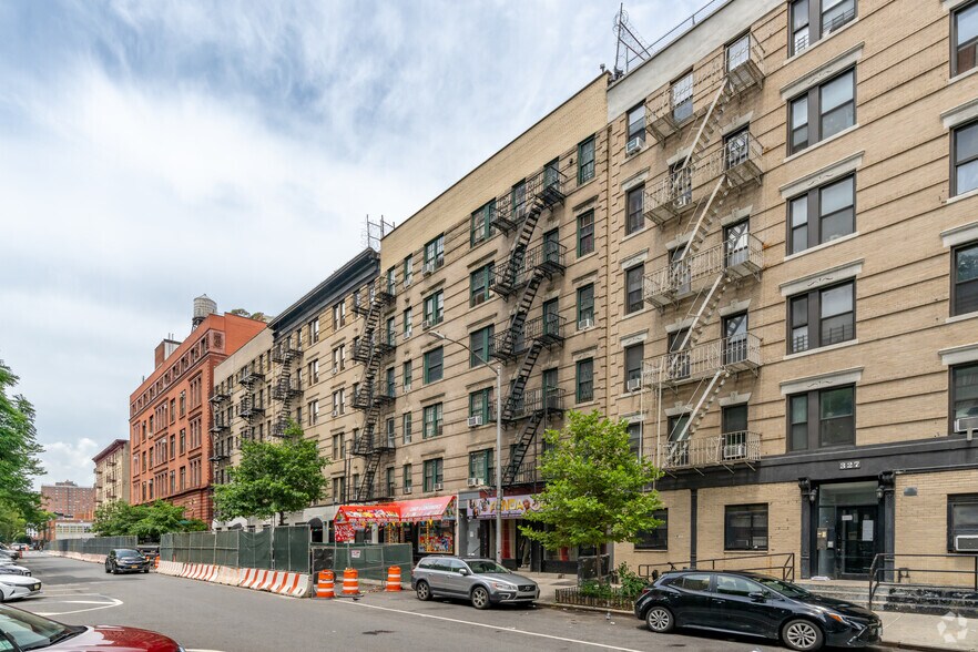 More Photos Of 323 E 108th St, New York Apartments For Lease