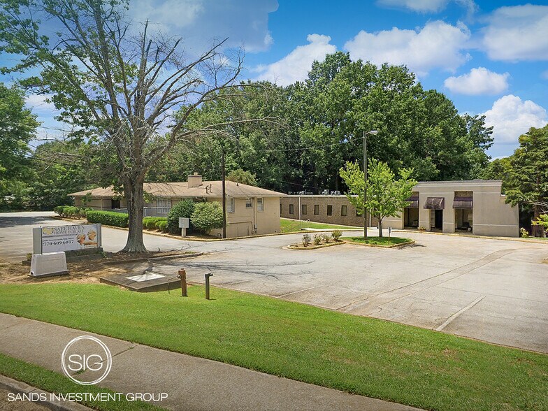 More Photos Of 2372 Lawrenceville Hwy, Decatur Assisted Living For Sale