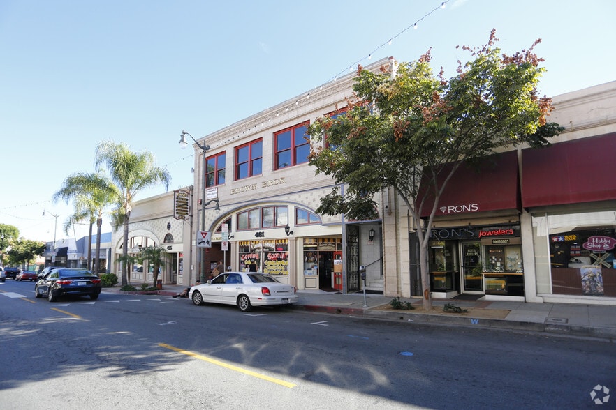 Primary Photo Of 461 W 6th St, San Pedro Storefront Retail Office For Lease